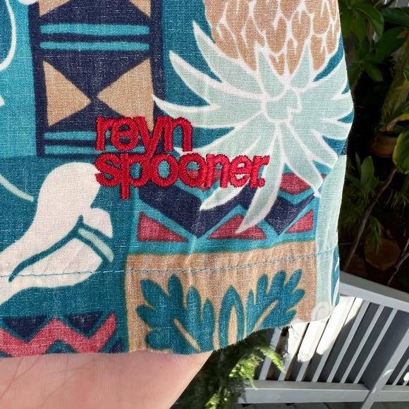 Vintage NFL Pro Bowl Official Woman’s VIP Sponsor Aloha Shirt - Picture 11 of 11